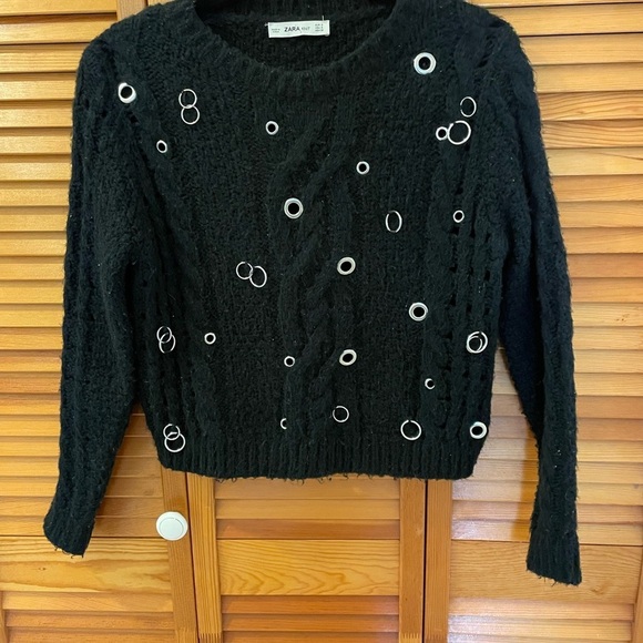 Zara Chunky Knit Cropped Sweater, Size S, Black, Silver Circle Hardware … - Picture 9 of 10